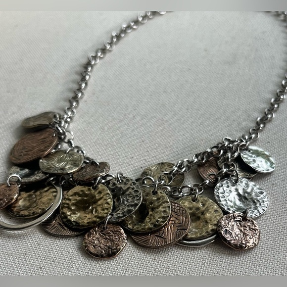 Elegant Mixed Metal Disc Necklace - Picture 1 of 4